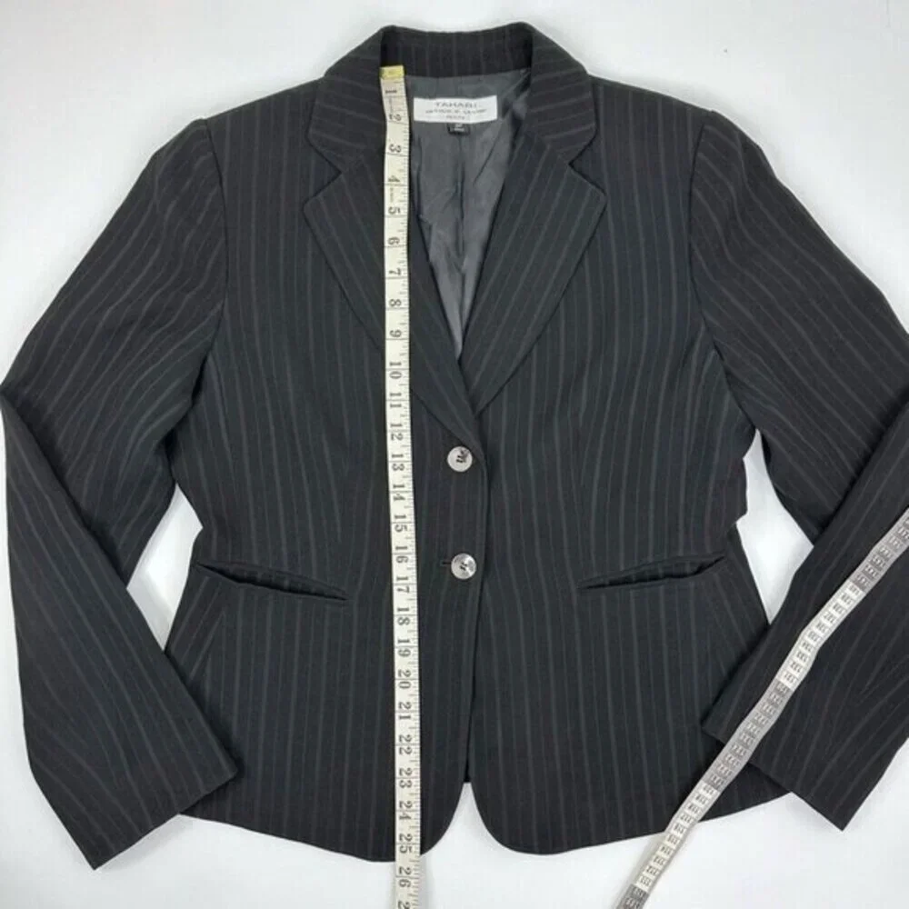 Tahari Arthur Levine Women Petite 10P Black‎ Pinstripe Two Button Blazer Jacket